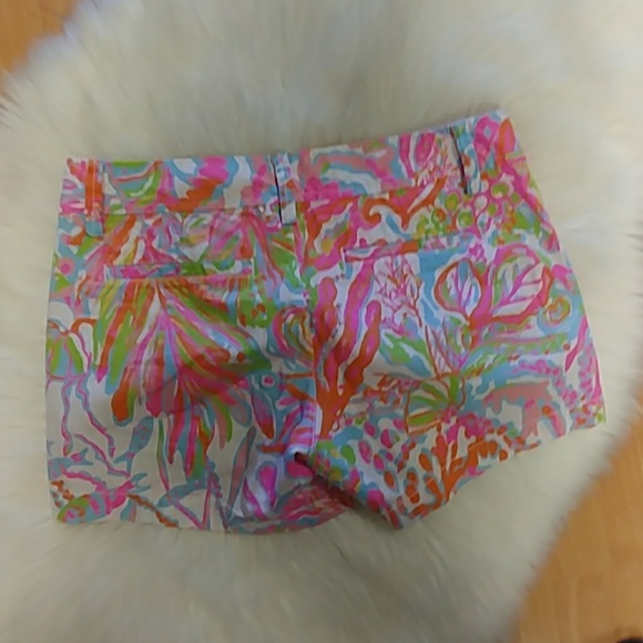 Lilly Pulitzer Callahan Shorts - Picture 6 of 8